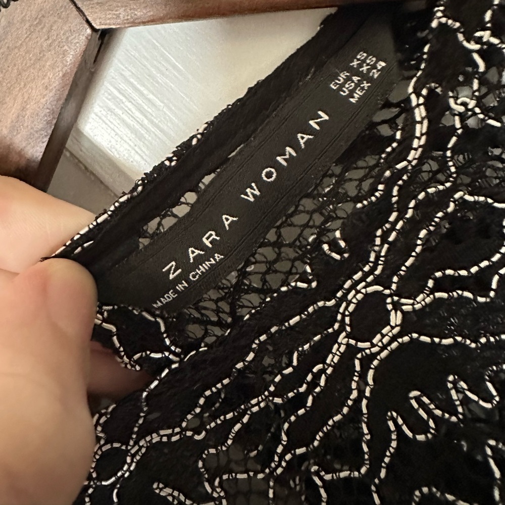 Zara Black Lace Floral Long-Sleeve Blouse - Picture 6 of 6